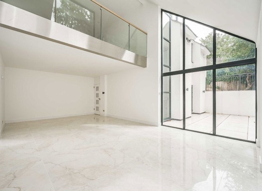 House White Orchards in Greater London