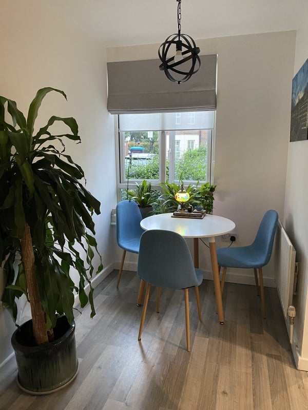 Room Gareth Drive in Greater London