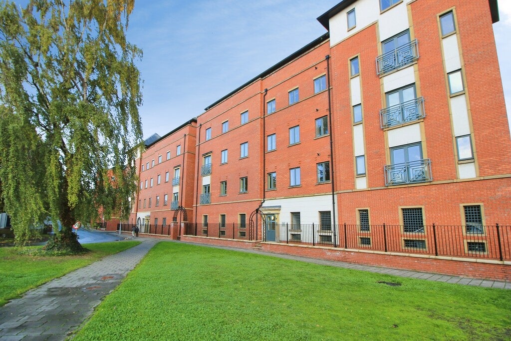 Flat City Road in Chester