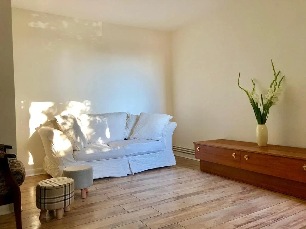 Flat Carnarvon Road in Greater London