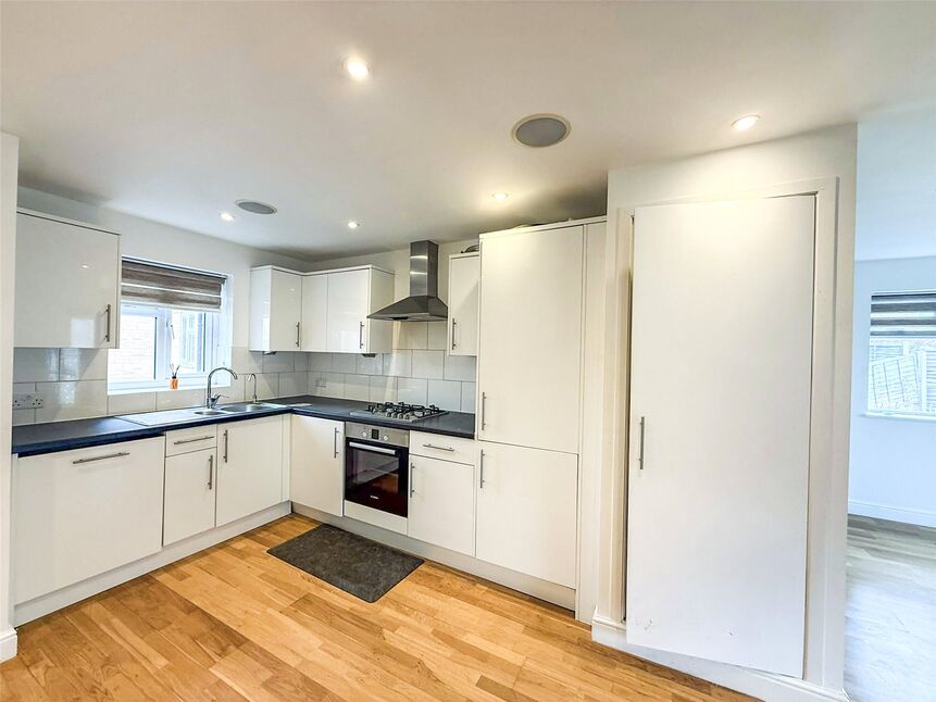 House Oak View in Borough of Runnymede