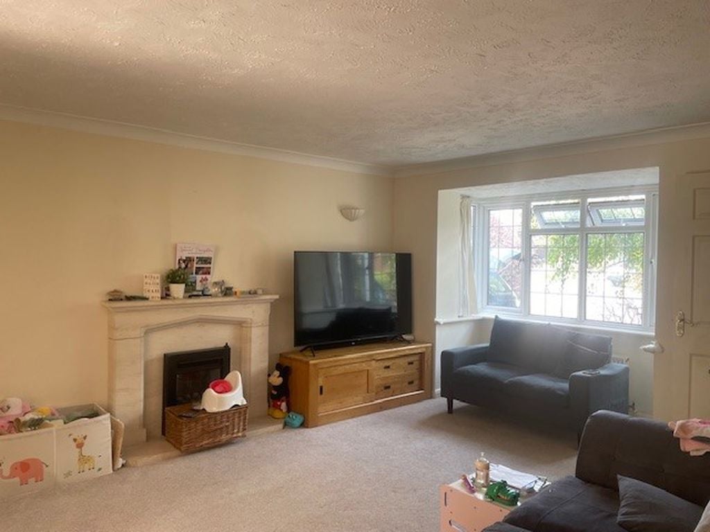 House Bowmans Close in Steyning