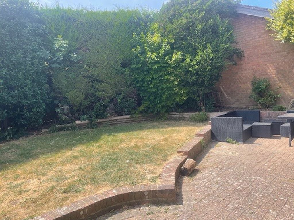 House Bowmans Close in Steyning