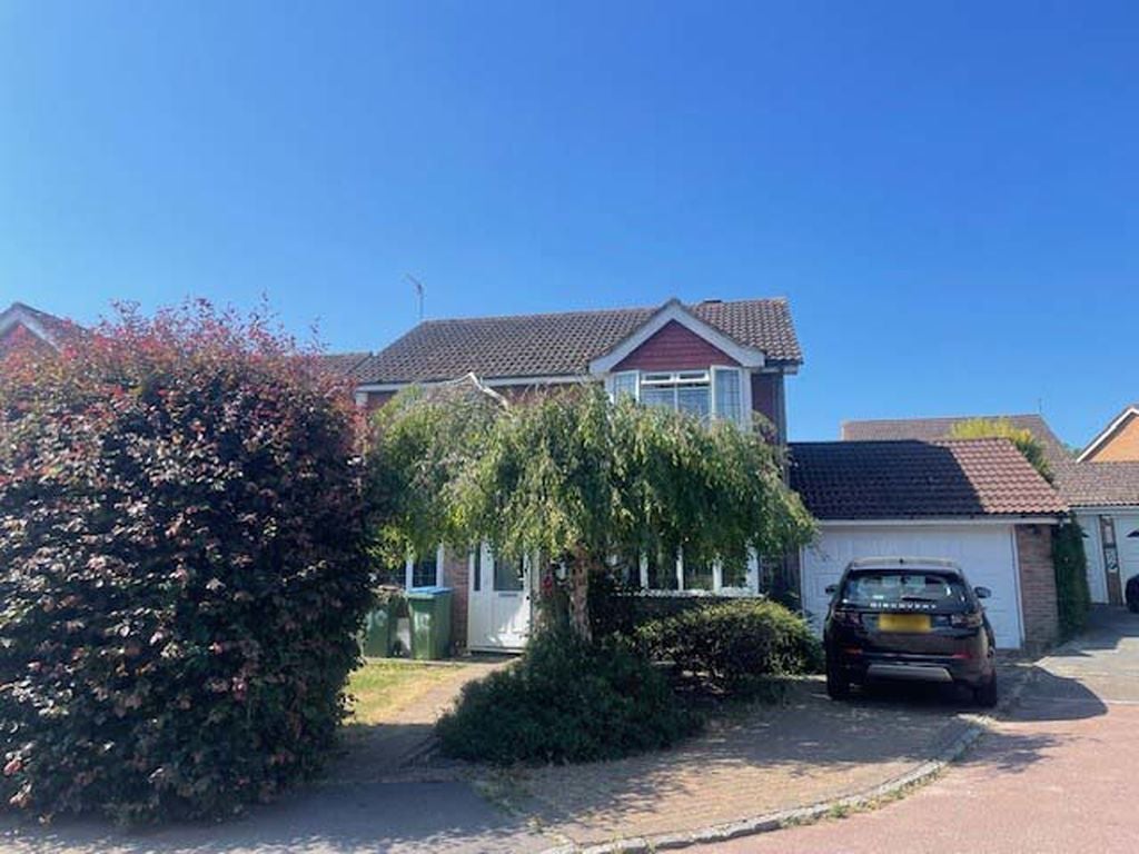 House Bowmans Close in Steyning