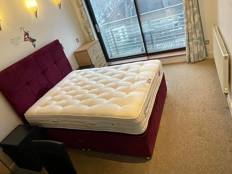 Room Green Street in Greater London