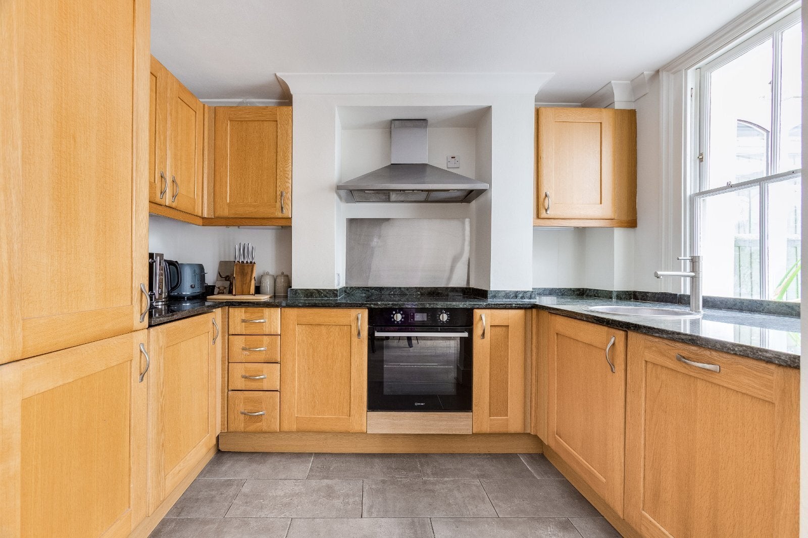 Flat Marlborough Road in Greater London