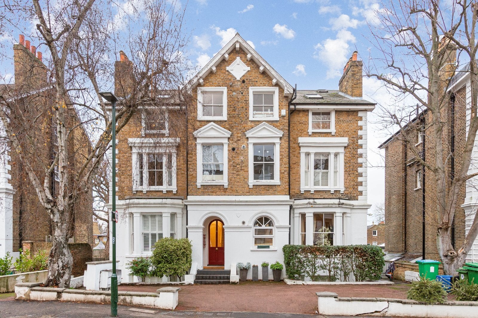 Flat Marlborough Road in Greater London