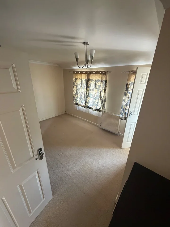 Room Seacourt Road in Slough