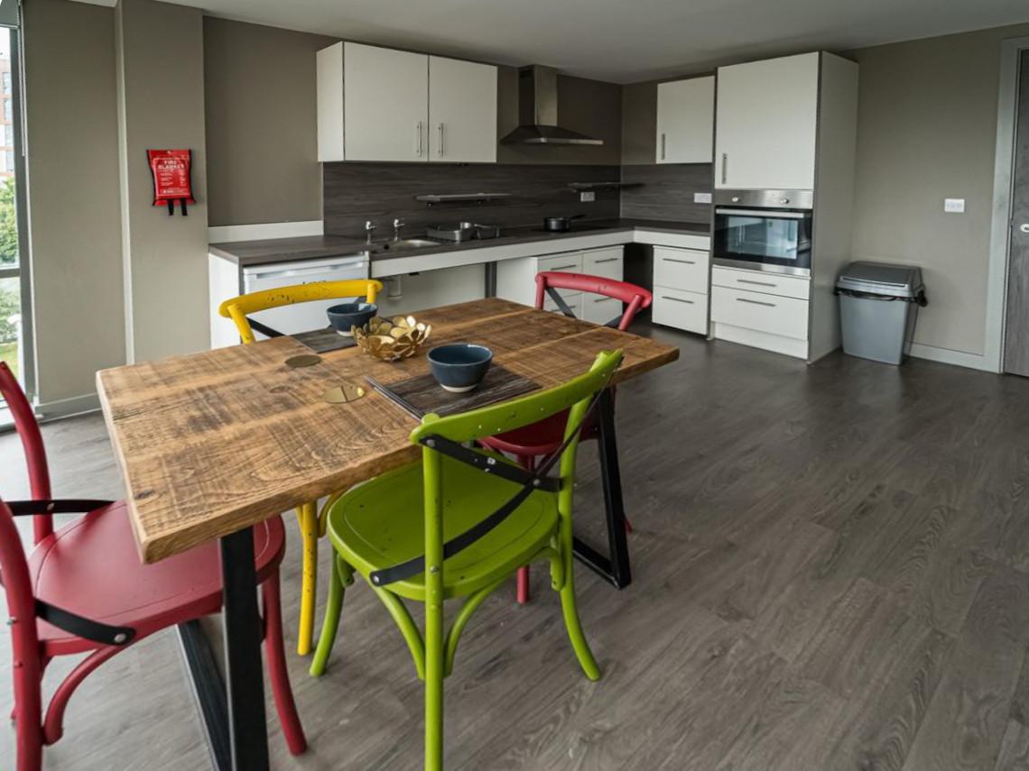 Flat Castlebank Street in Glasgow