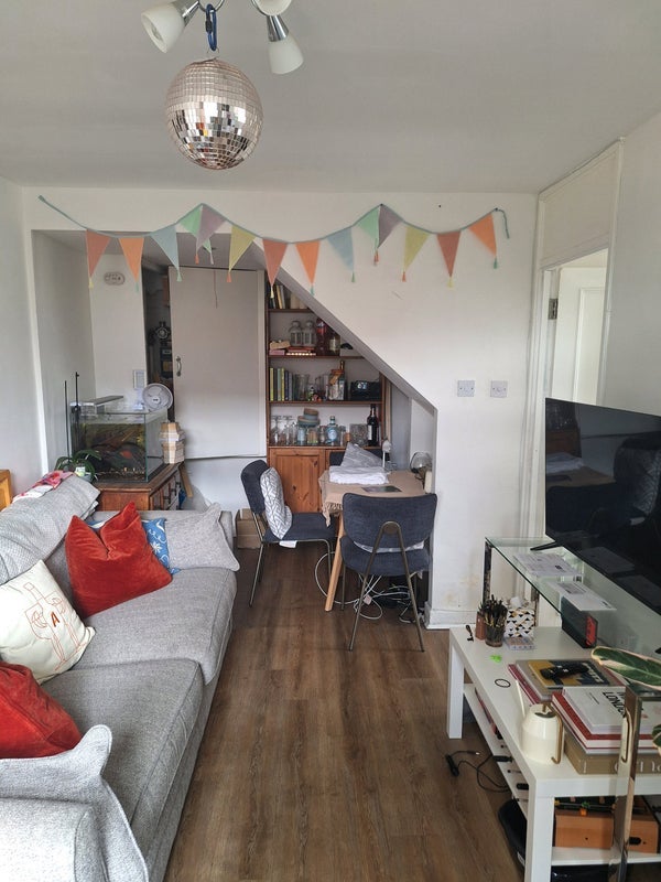 Room Dunston Road in Greater London