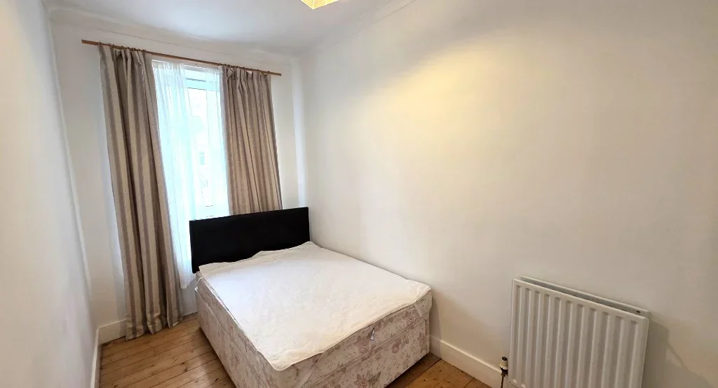 Flat Broomhill Road in Aberdeen City