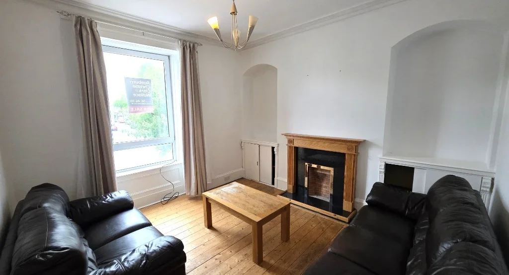 Flat Broomhill Road in Aberdeen City
