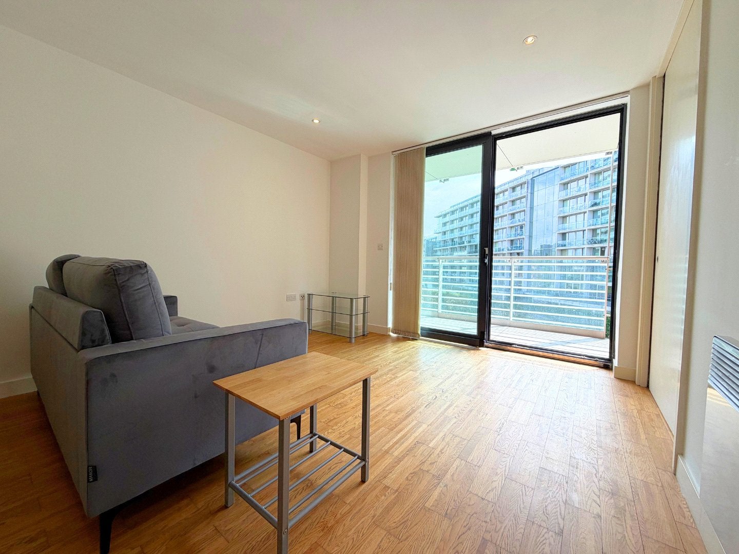 Flat Kelso Place in Manchester
