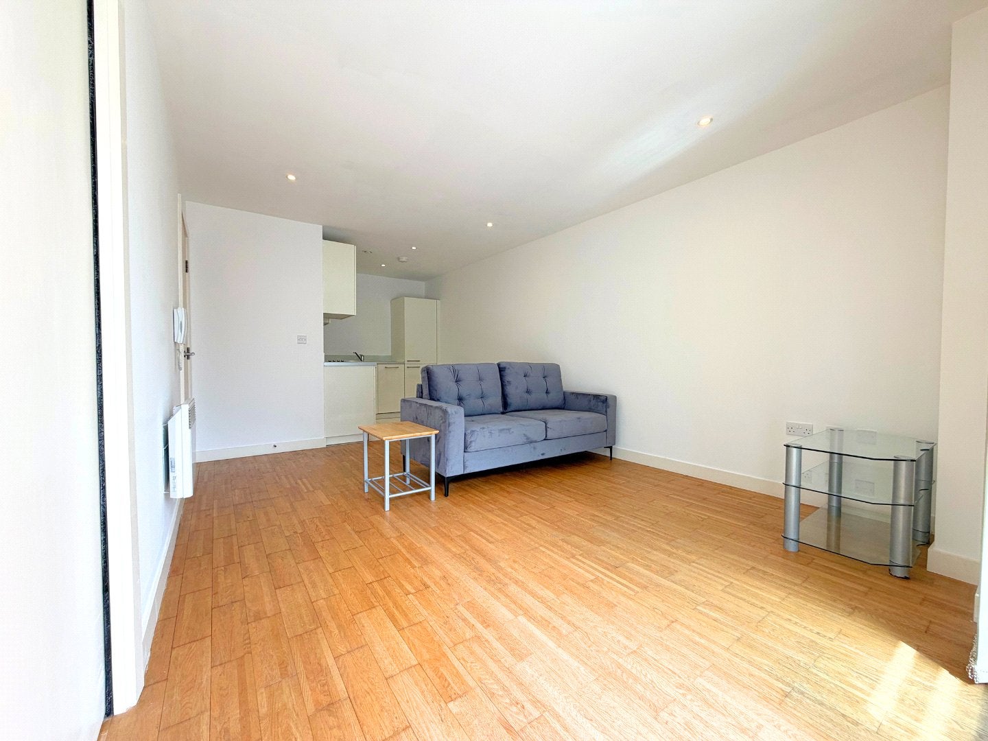 Flat Kelso Place in Manchester