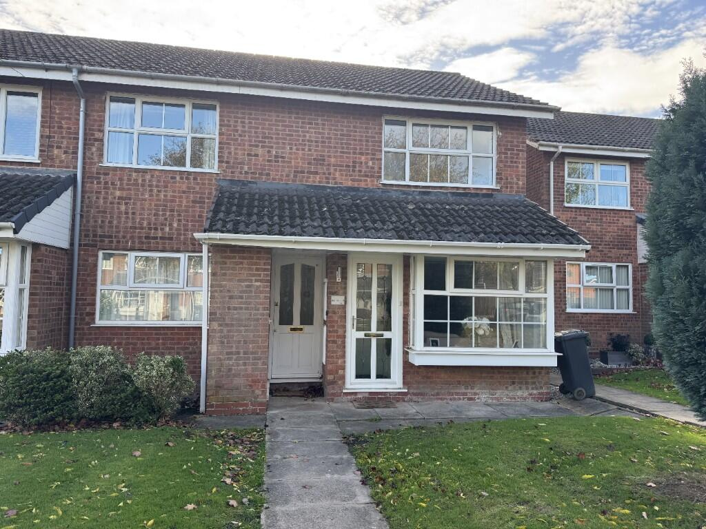 Flat Mallaby Close in Metropolitan Borough of Solihull