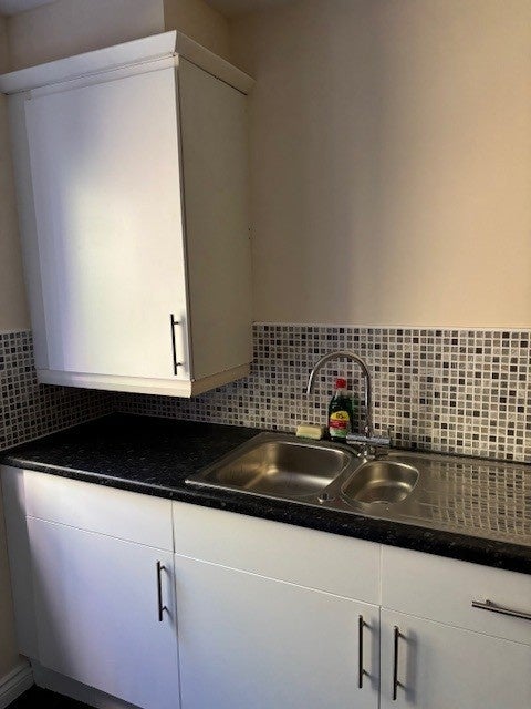Flat Eccles Way in Nottingham