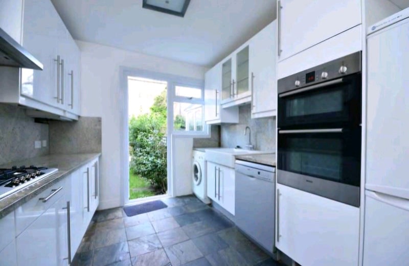 House Dollis Road in Greater London
