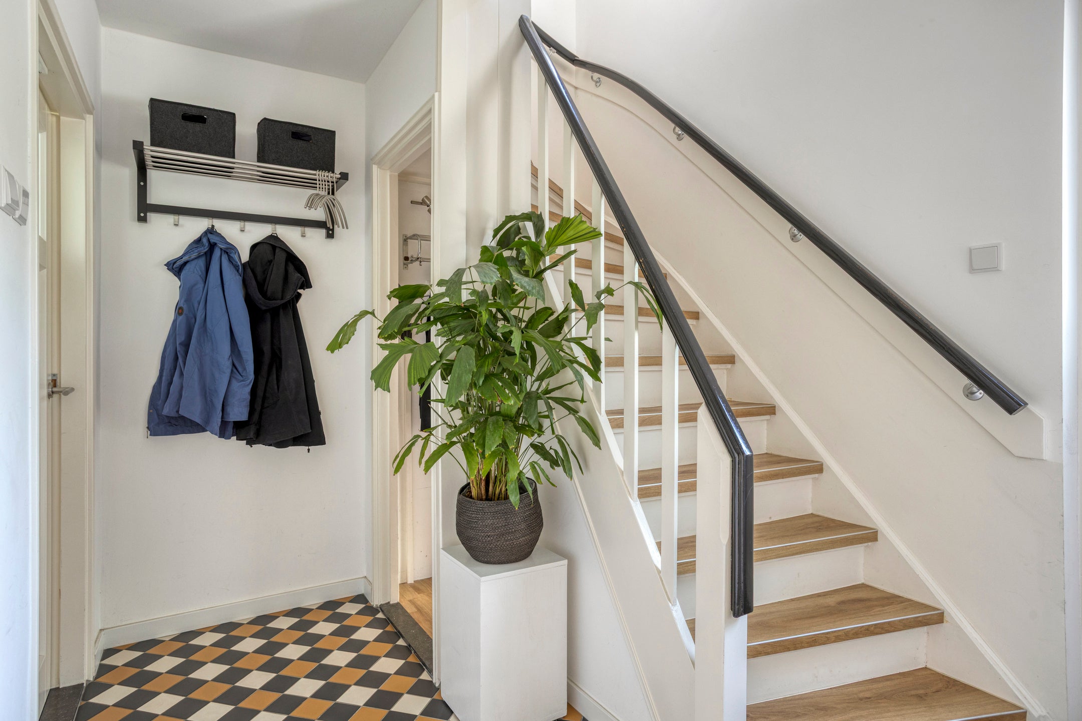 Tussenwoning te koop: Kuijperstraat 14, Elst