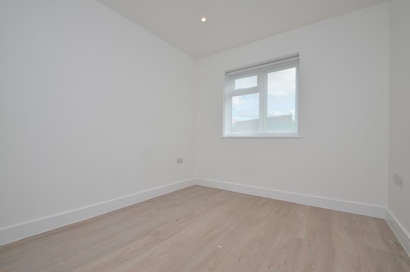 Flat The Point in Greater London