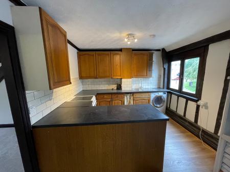 Flat Clothall Road in North Hertfordshire