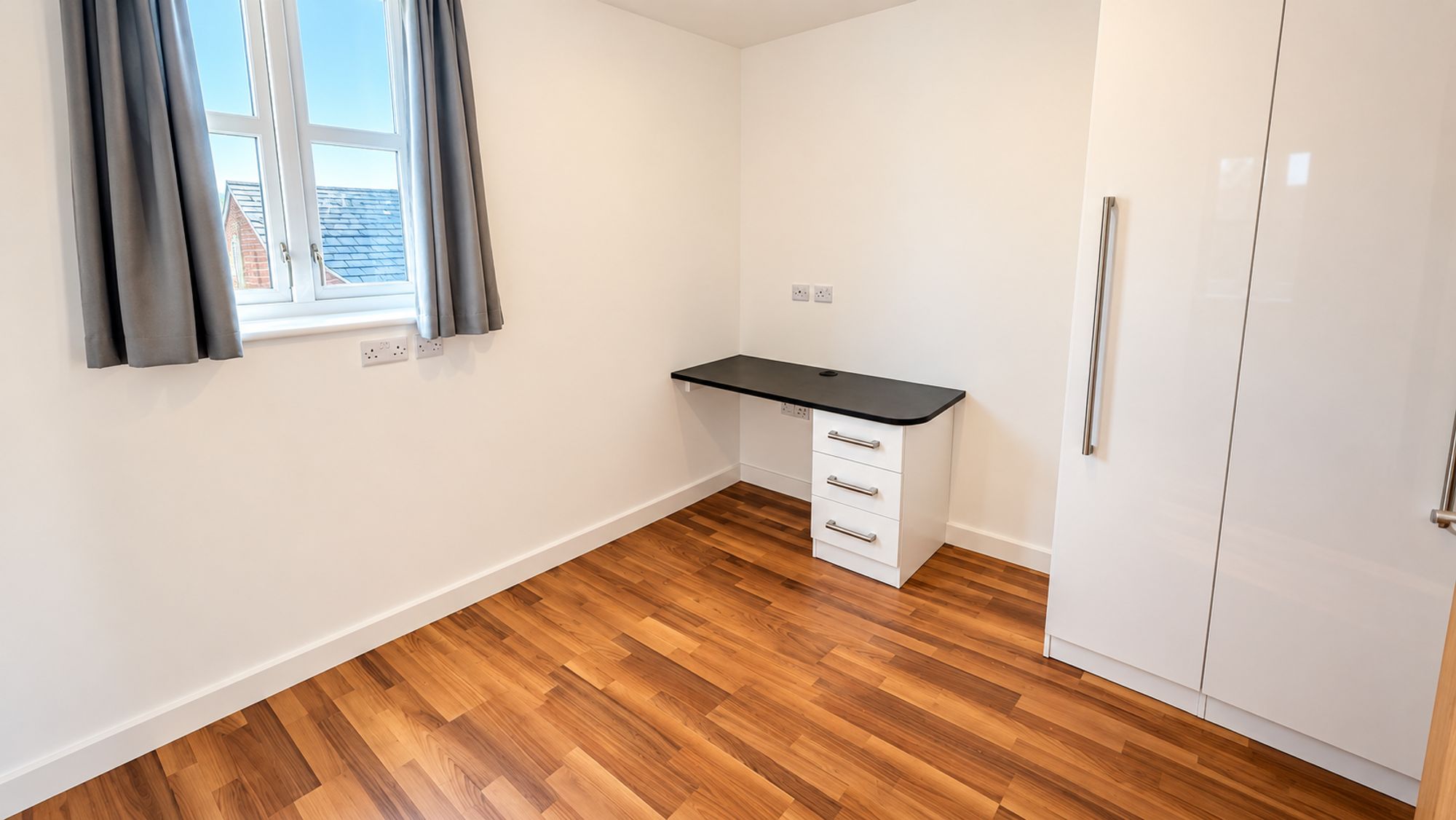 Flat Clyde Court in Belfast