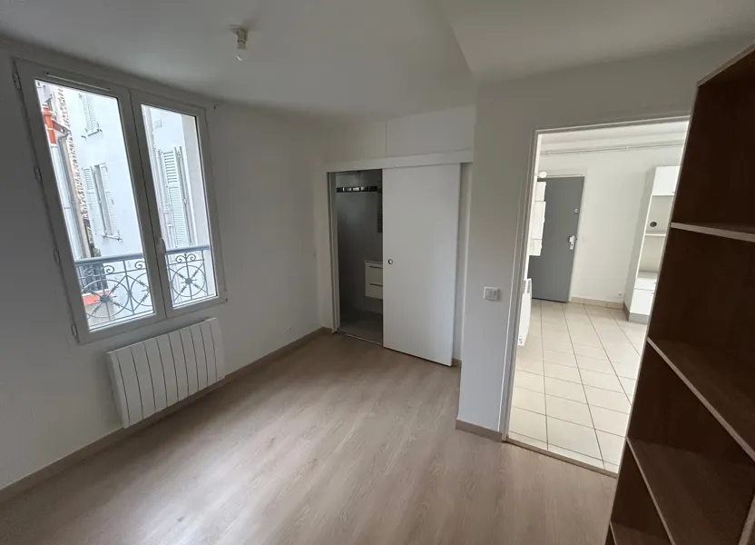 Flat Rue Chauvelot in Paris