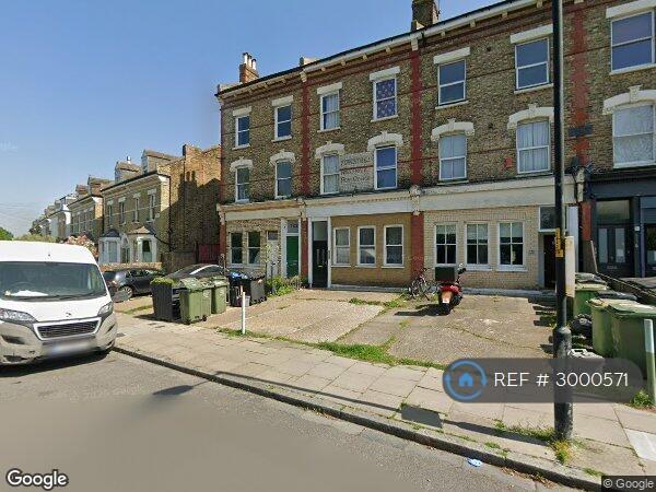 Flat Wood Vale in Greater London