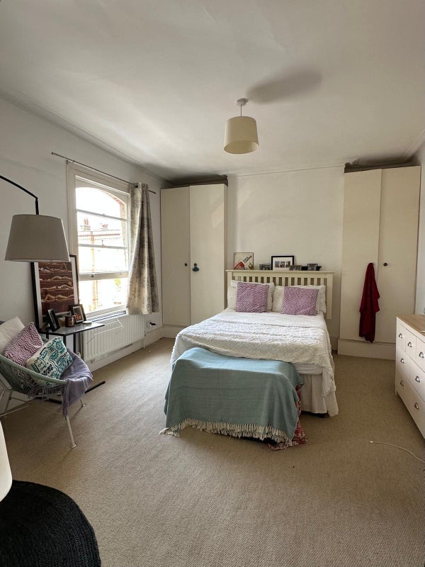 Room Radcot Street in Greater London