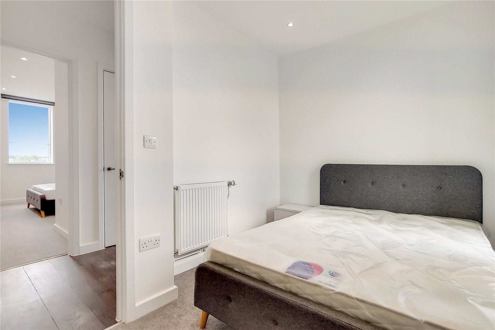 Flat Purley Way in Greater London