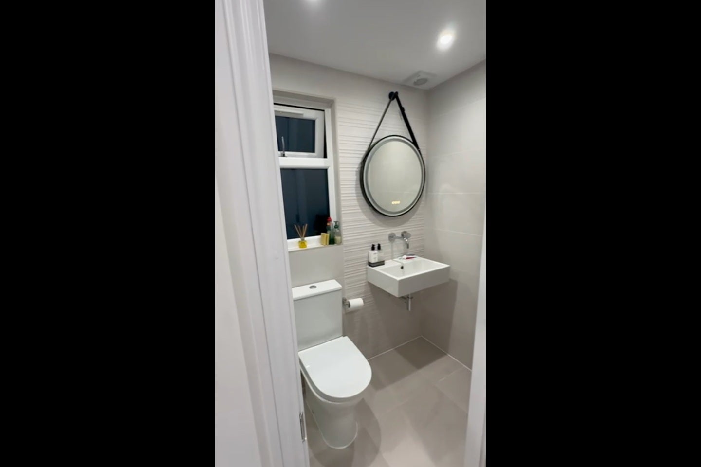 Room Central Park Road in Greater London