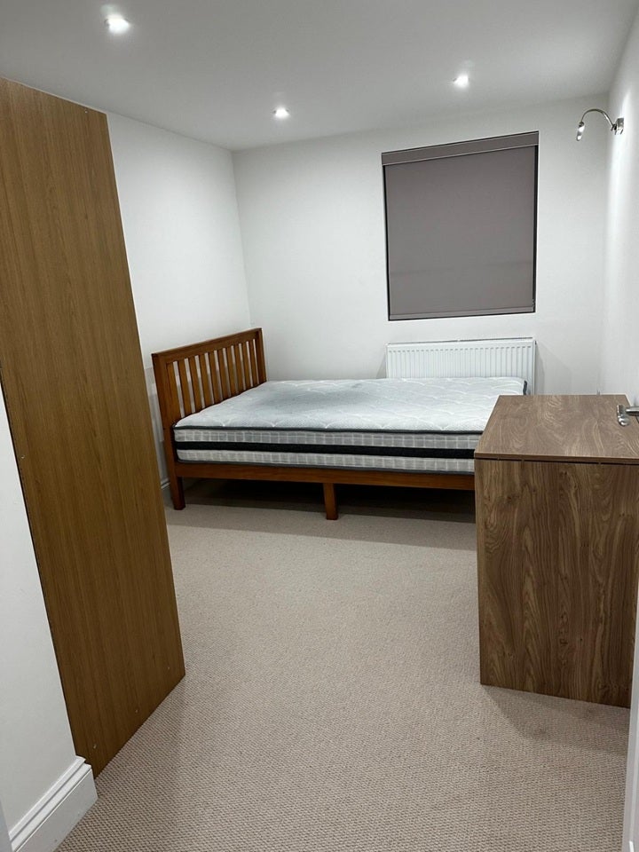 Room Central Park Road in Greater London