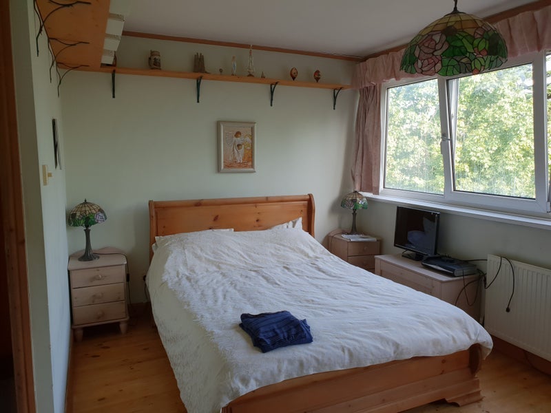 Room Pinelands Close in Greater London