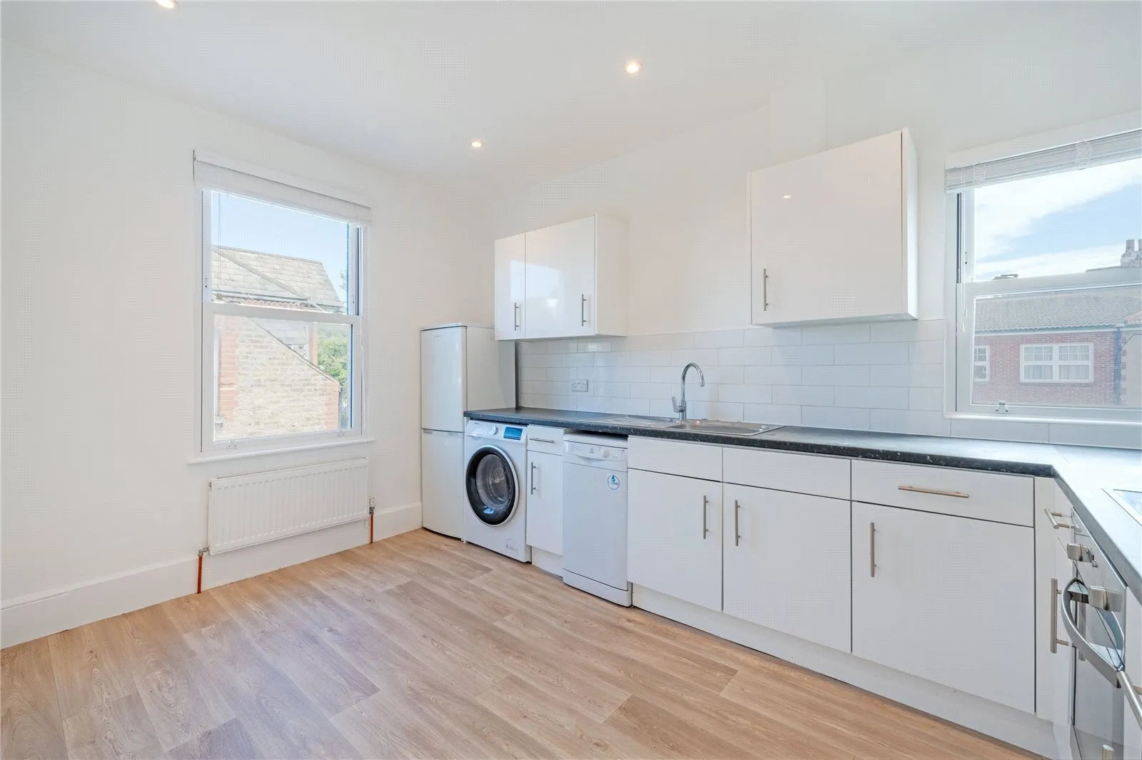 Flat Revelstoke Road in Greater London