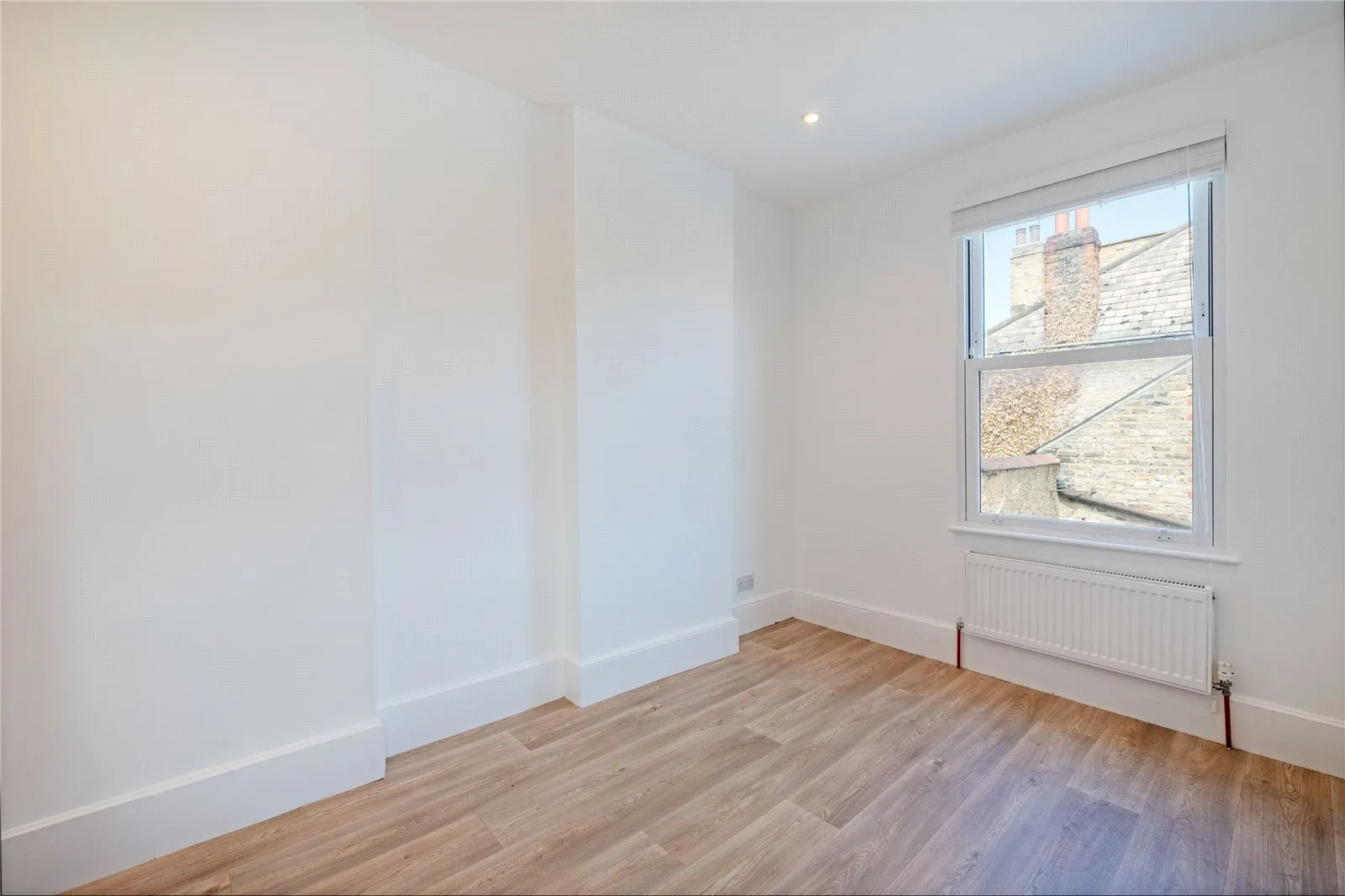 Flat Revelstoke Road in Greater London