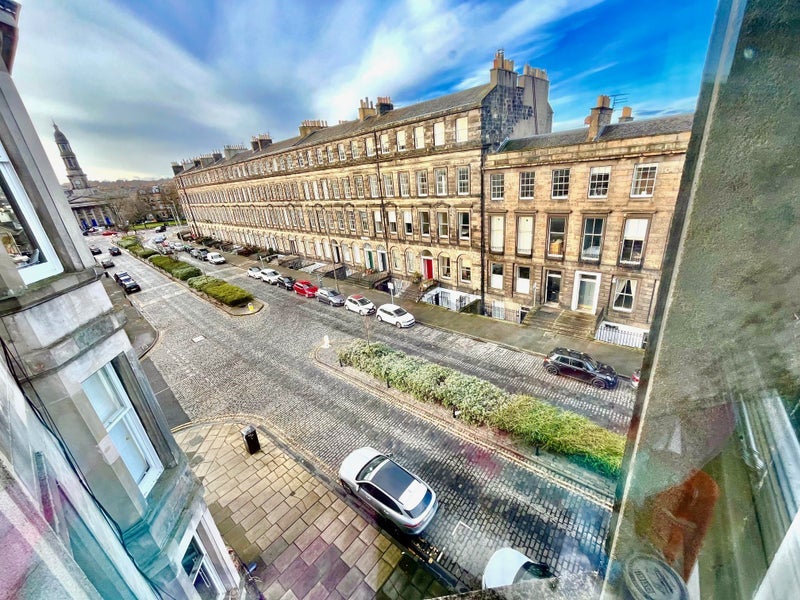 Room East Claremont Street in City of Edinburgh