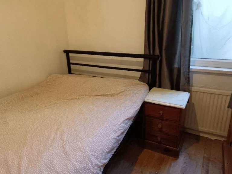 Room Green Street in Greater London