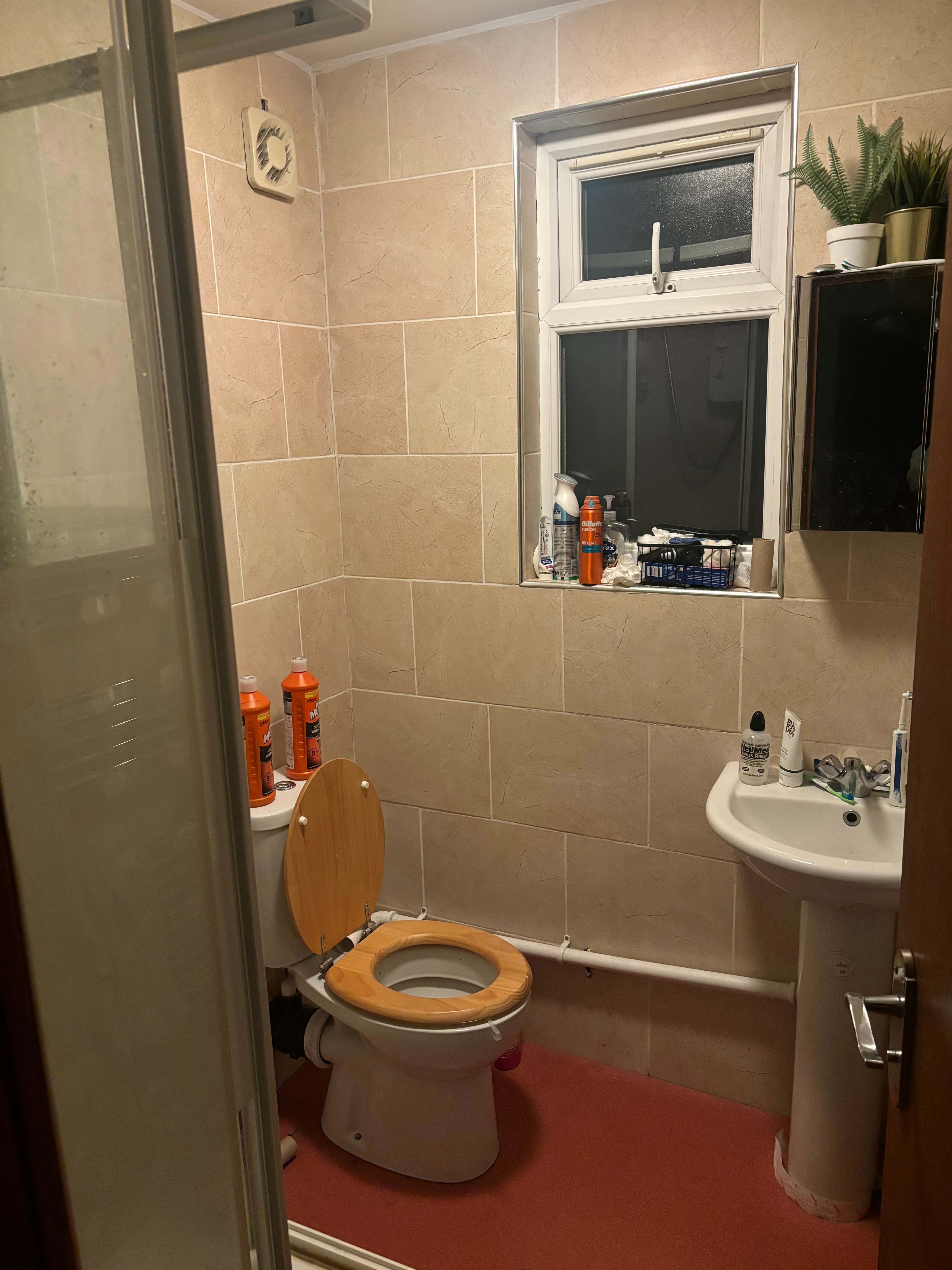 Room Kimbolton Avenue in Nottingham