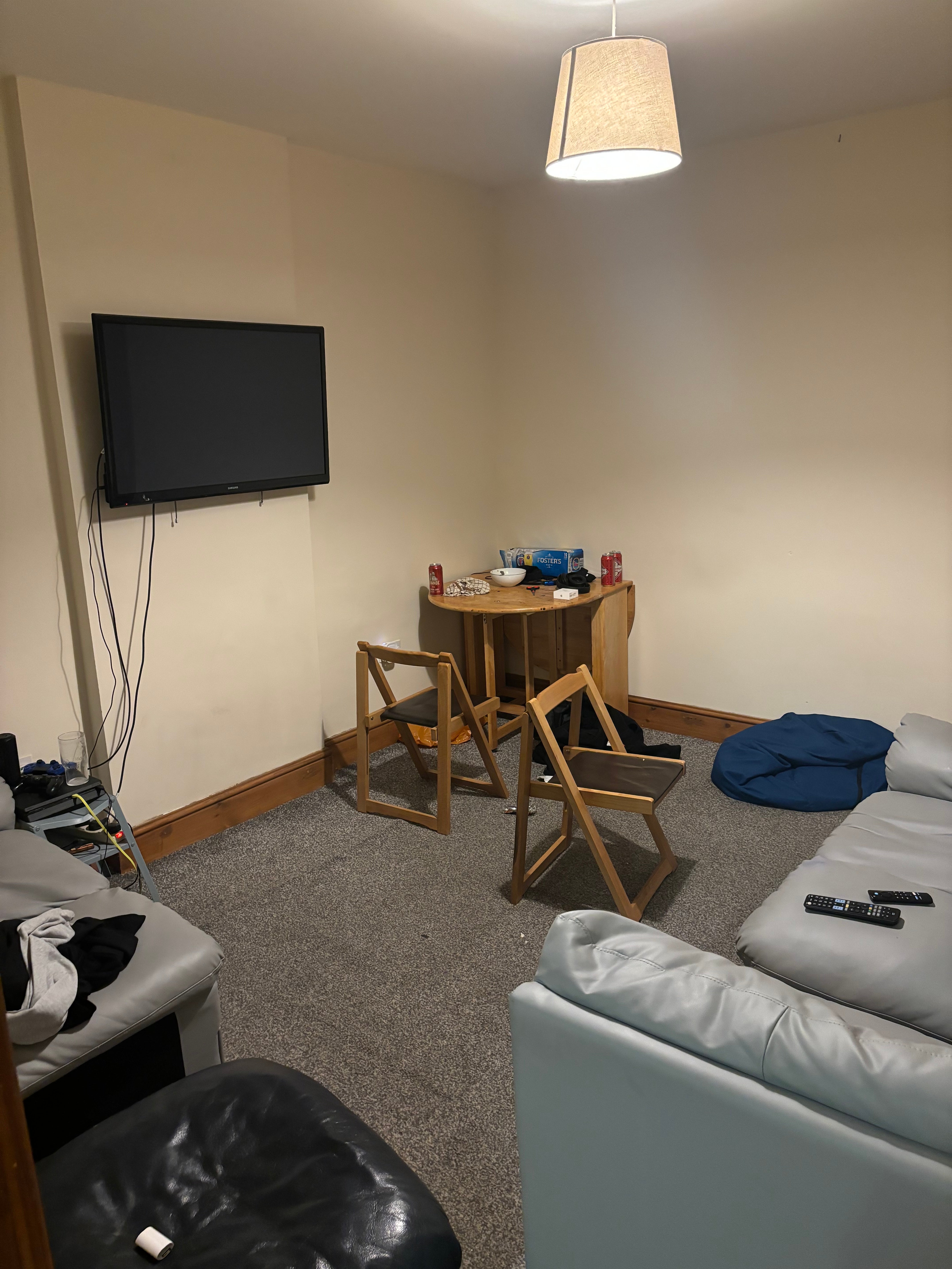 Room Kimbolton Avenue in Nottingham