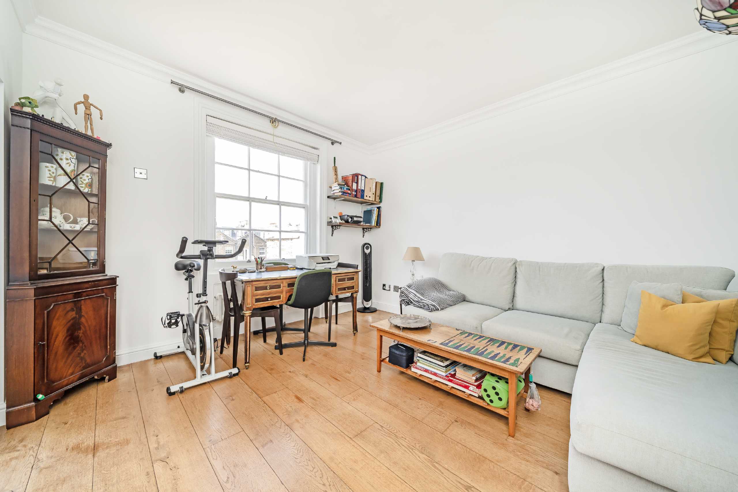 Flat Hereford Road in City of Westminster