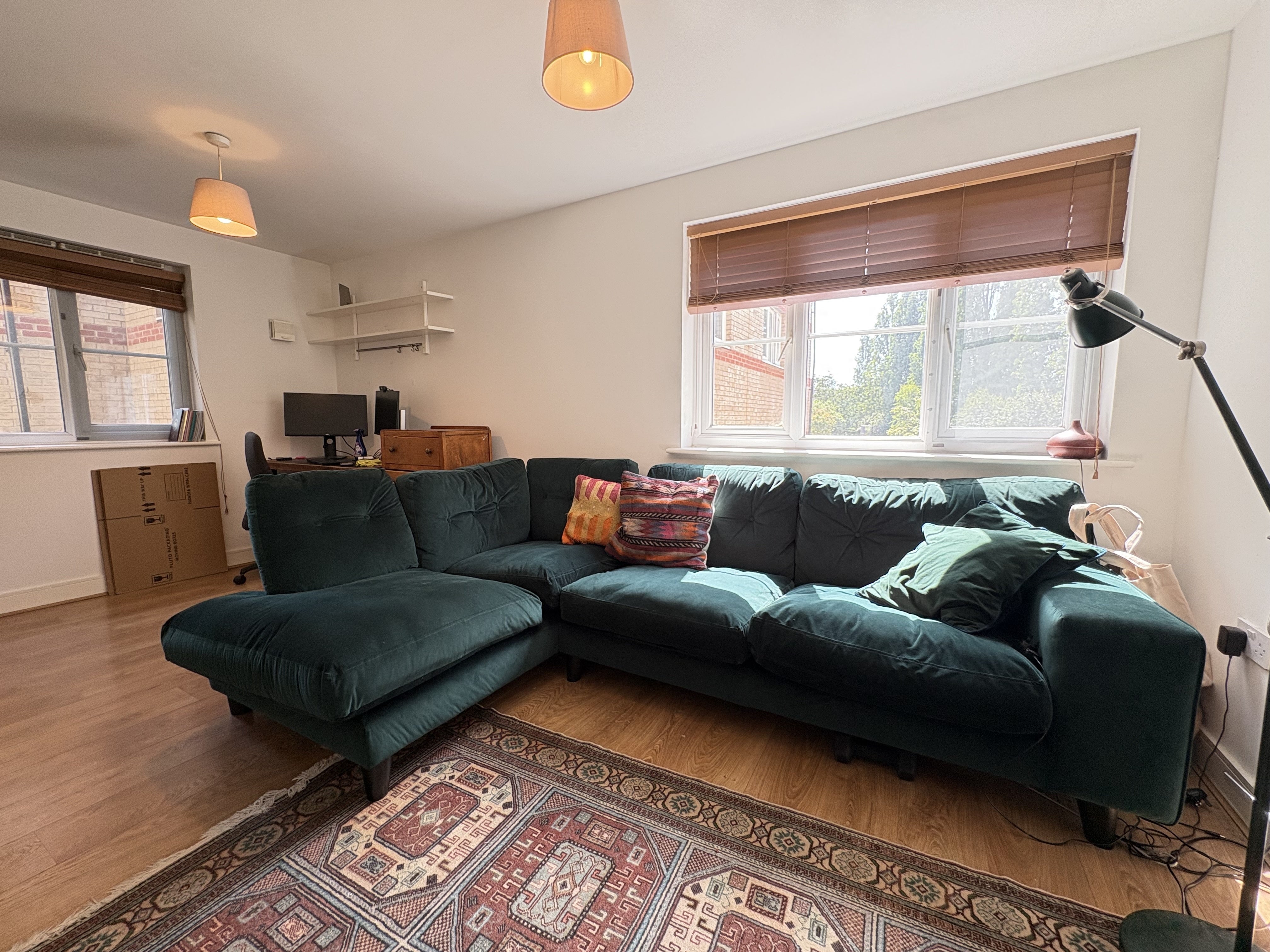 Flat Cumberland Place in Greater London