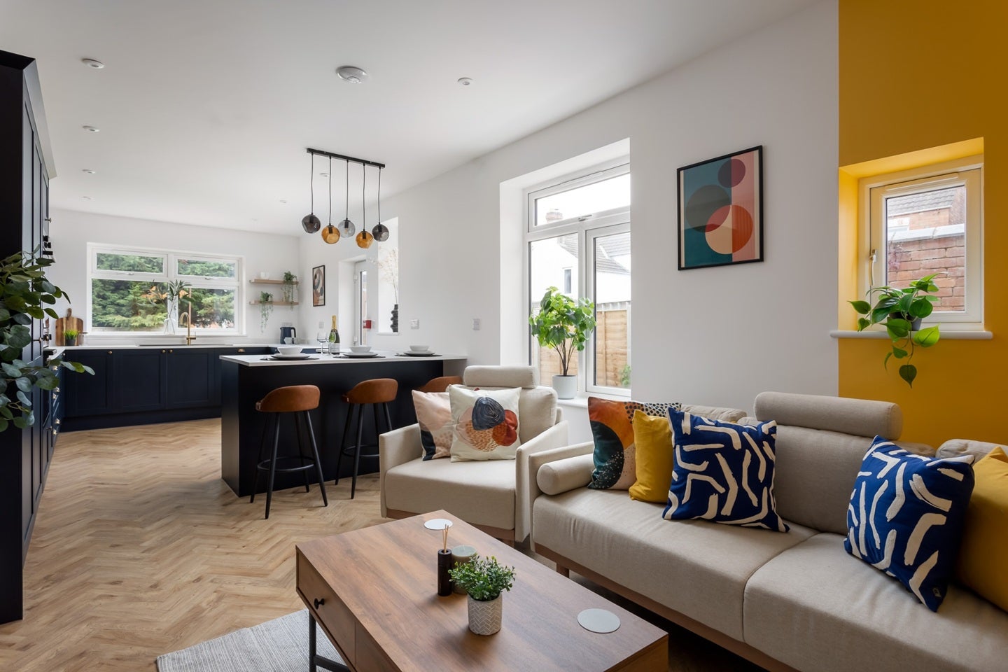 Room Calton Road in Gloucester