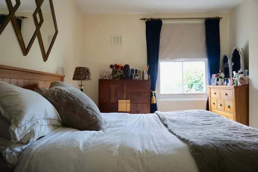 Flat Brooke Road in Greater London
