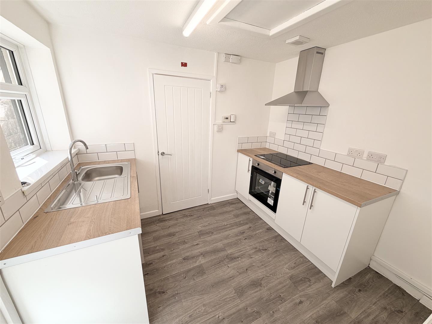 Flat Dyffryn Street in Ferndale