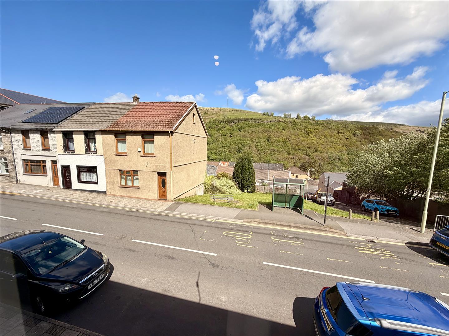 Flat Dyffryn Street in Ferndale