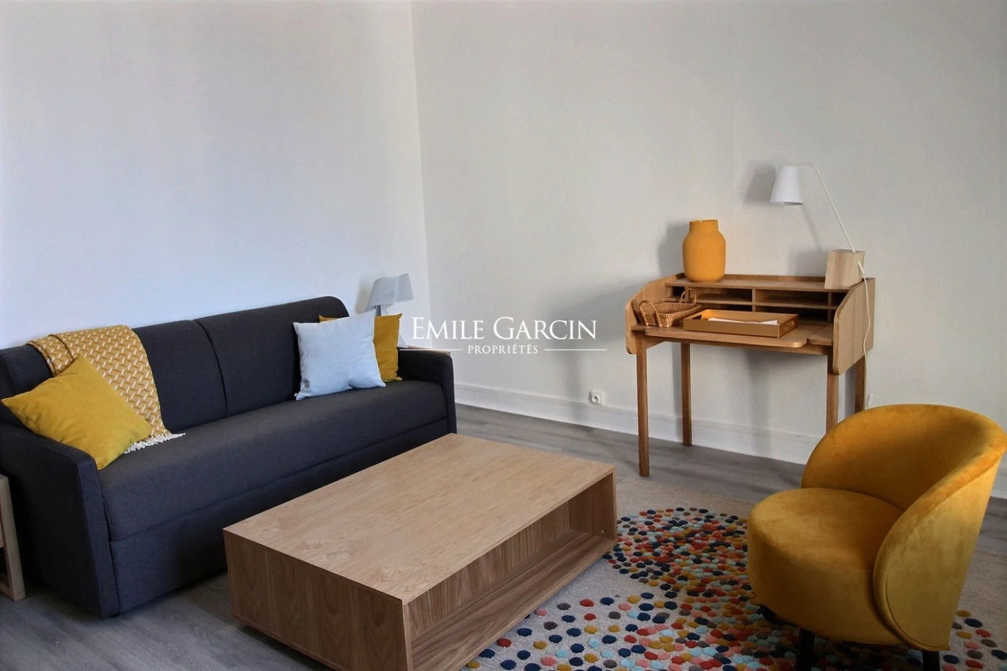 Flat Rue Copernic in Paris