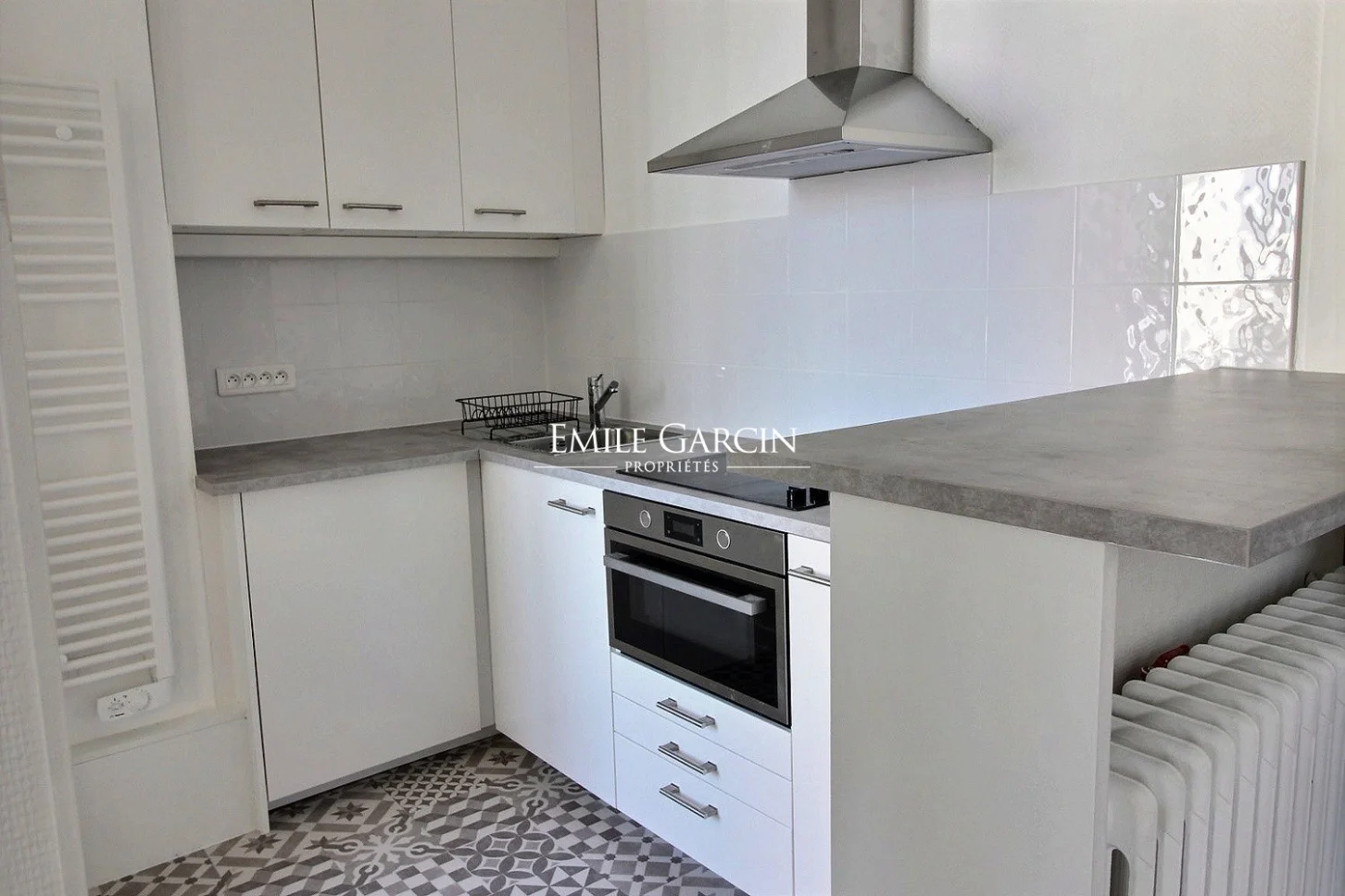 Flat Rue Copernic in Paris