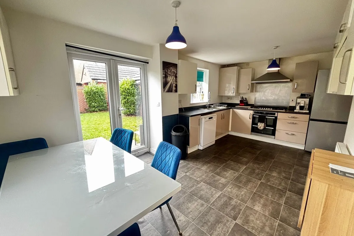 House Siskin Close in Winsford