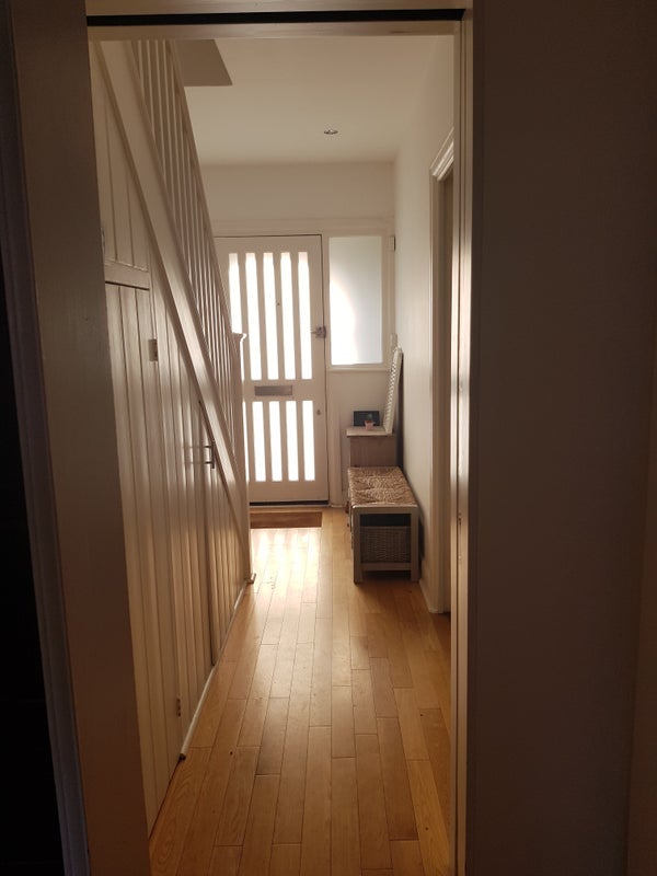 Room Cradley Road in Greater London