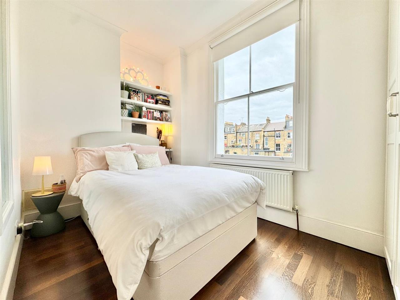 Flat Tufnell Park Road in Greater London