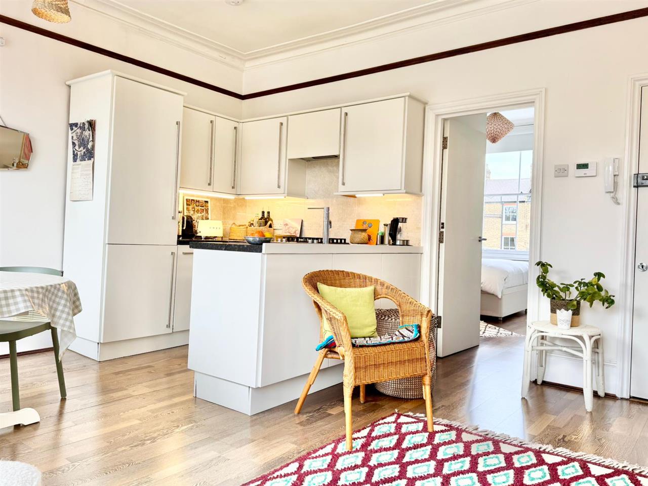 Flat Tufnell Park Road in Greater London